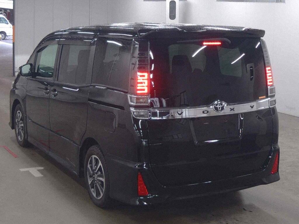 2022 TOYOTA GR YARIS RS photo 3