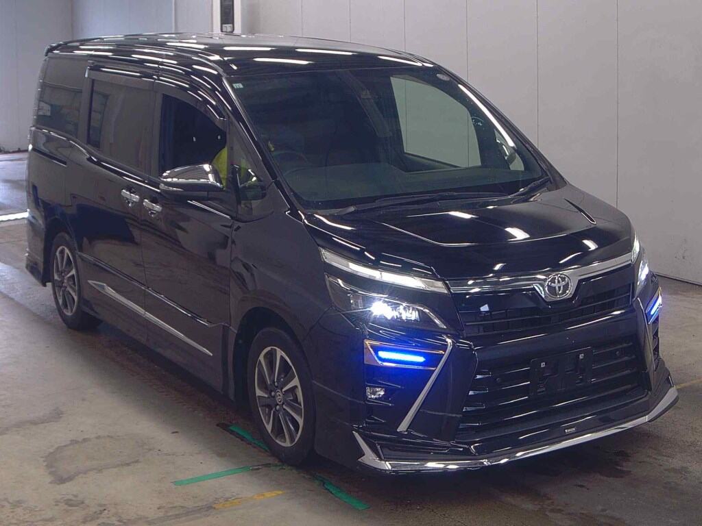 2021 TOYOTA VOXY ZSキラメキ3