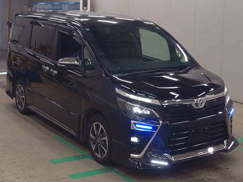 2021 TOYOTA VOXY ZSキラメキ3