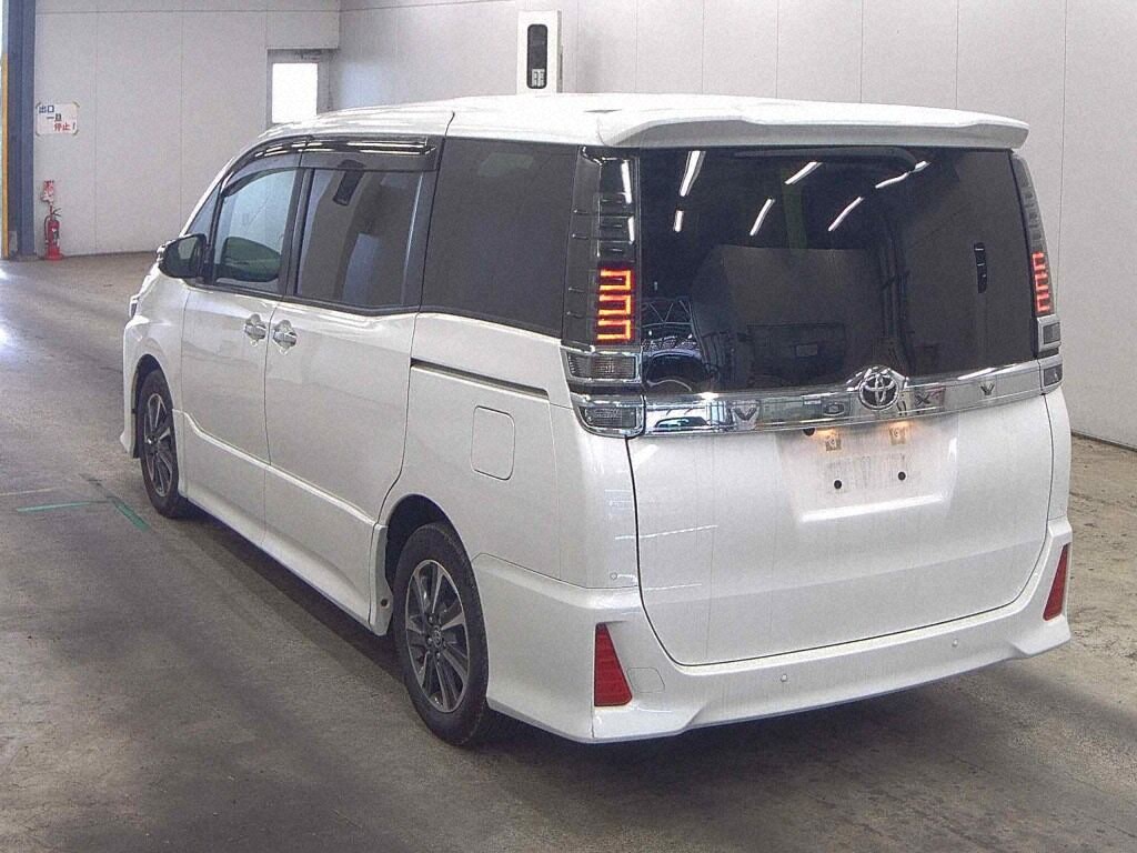 2021 TOYOTA VOXY ZS KIRAMEKI Ⅲ photo 2