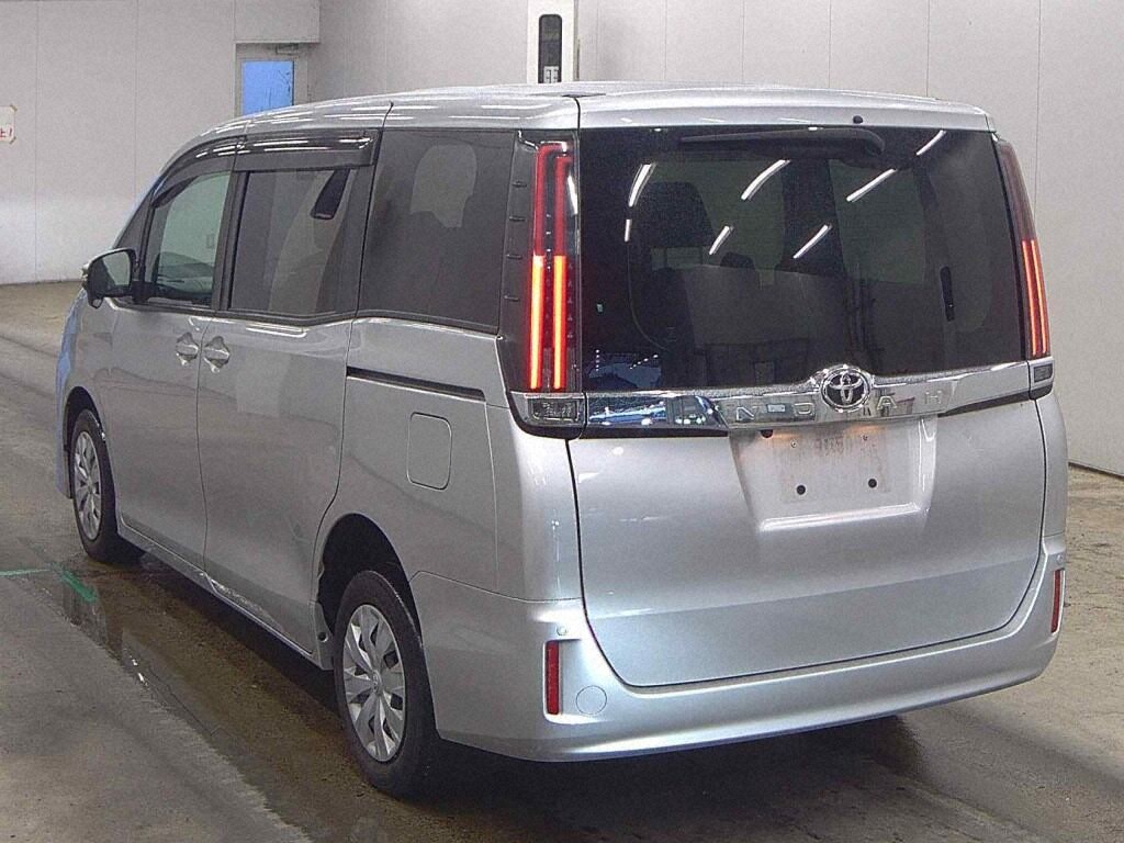 2021 TOYOTA NOAH X photo 2