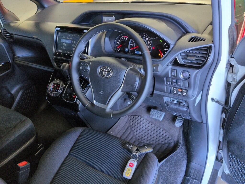 2021 TOYOTA NOAH SI photo 3