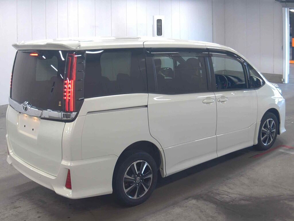 2021 TOYOTA NOAH SI photo 5