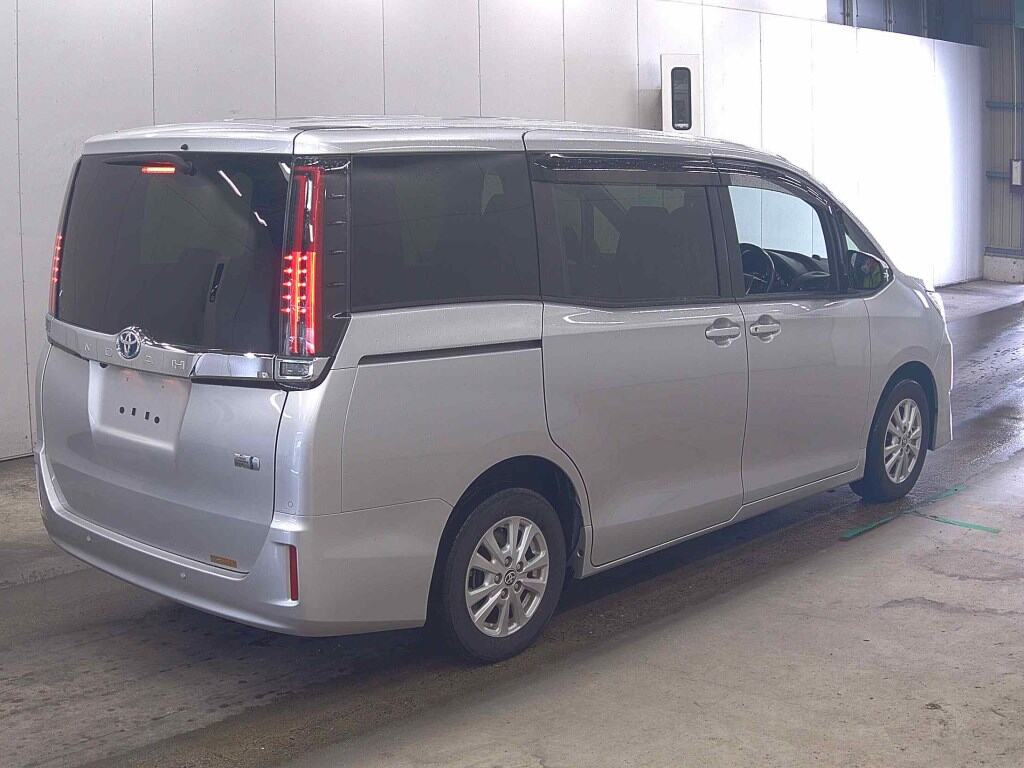 2021 TOYOTA NOAH HV G photo 5