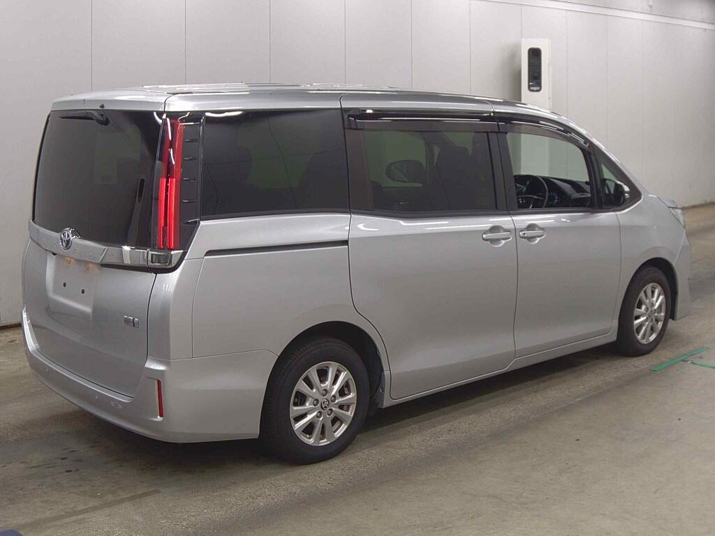2021 TOYOTA NOAH HV G photo 5