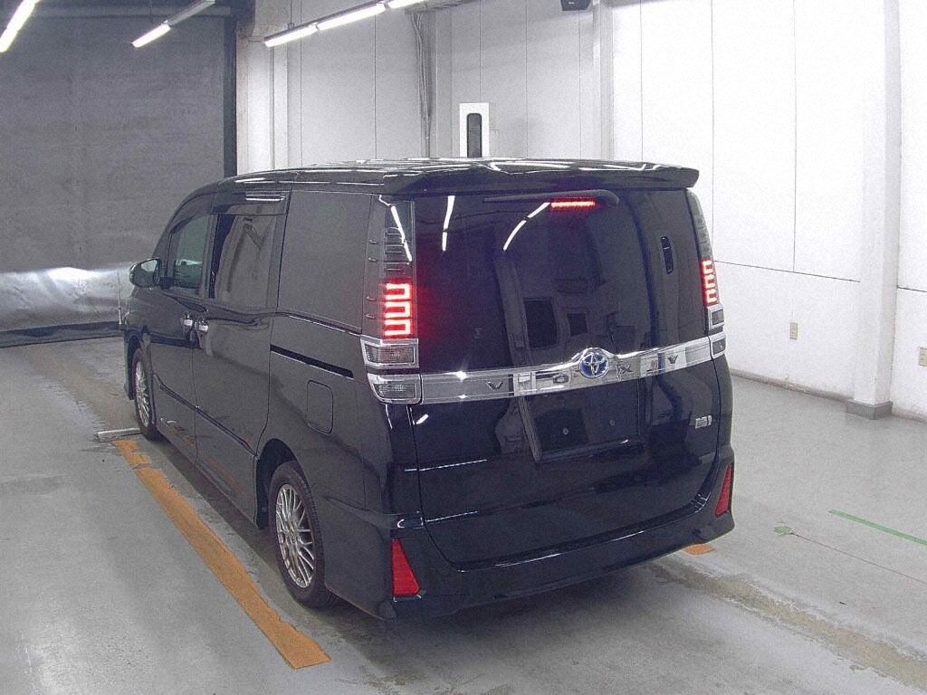 2021 TOYOTA VOXY HYBRID ZS KIRAMEKI Ⅲ photo 2