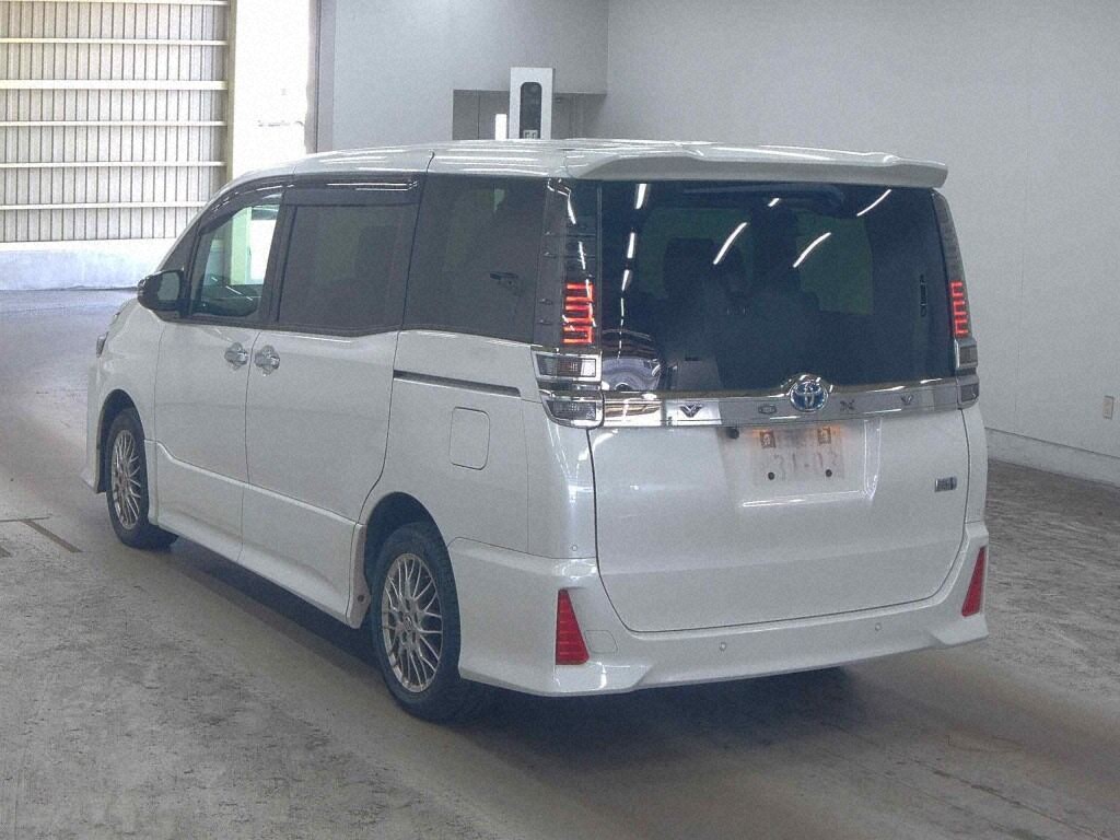 2021 TOYOTA VOXY HYBRID ZS KIRAMEKI Ⅲ photo 2