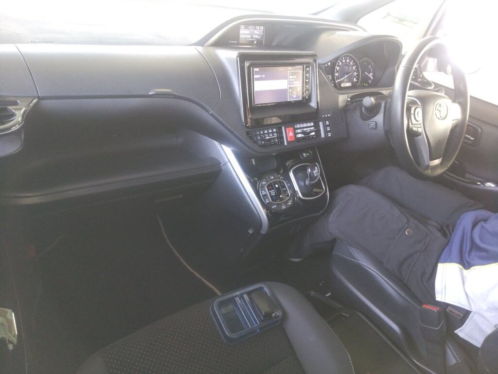 2021 TOYOTA VOXY HYBRID ZS KIRAMEKI Ⅲ photo 3