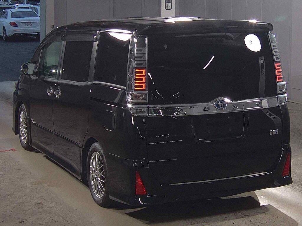 2021 TOYOTA VOXY HYBRID ZS KIRAMEKI Ⅲ photo 2