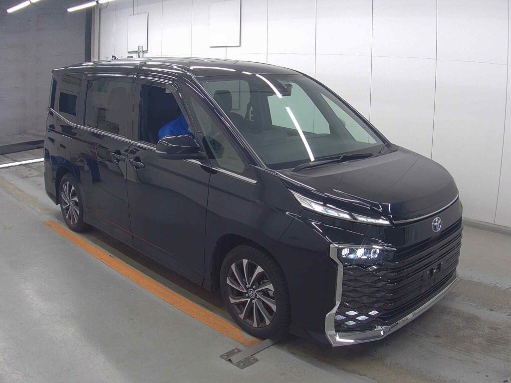 2021 TOYOTA GR YARIS RZ photo 3