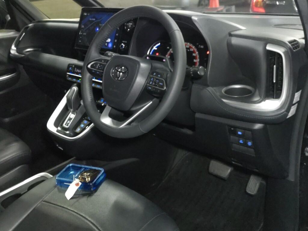 2023 TOYOTA VOXY HYBRID S-Z photo 3