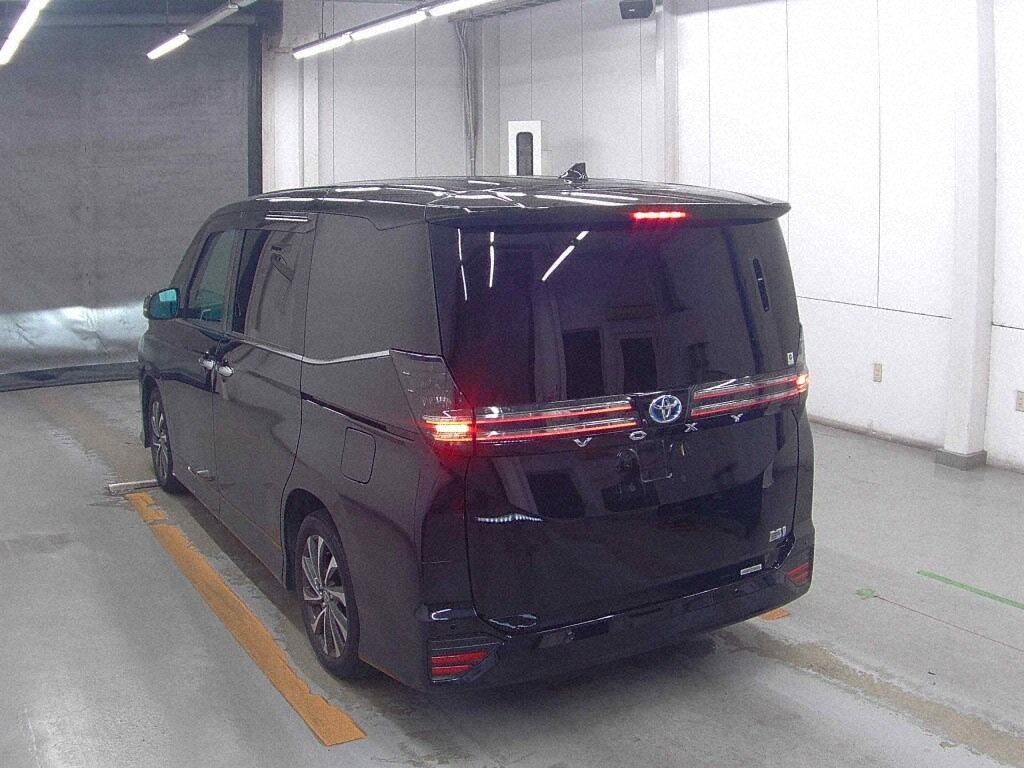 2023 TOYOTA VOXY HYBRID S-Z photo 2