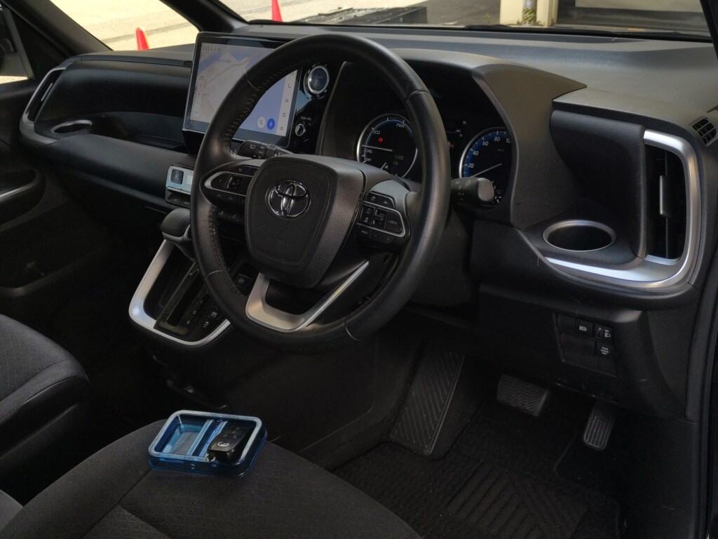 2022 TOYOTA VOXY HYBRID S-G photo 3