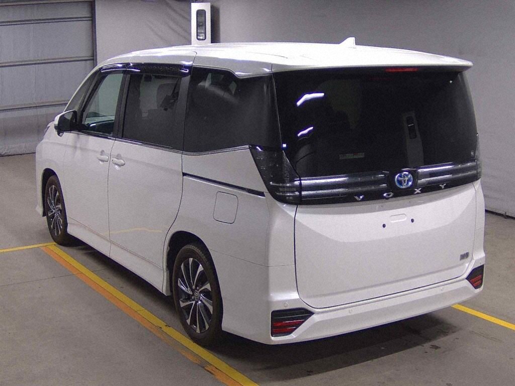 2023 TOYOTA VOXY HYBRID S-Z photo 2