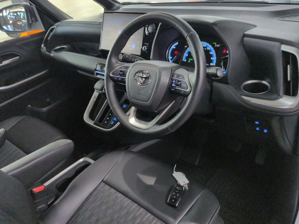 2024 TOYOTA NOAH HYBRID S-Z photo 3
