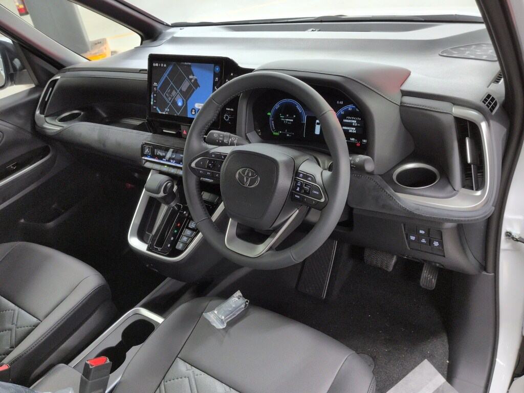 2026 TOYOTA VOXY HYBRID S-Z photo 3