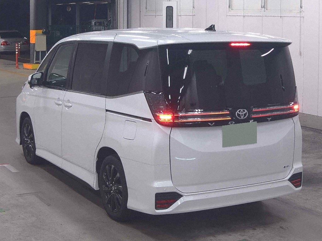 2026 TOYOTA VOXY HYBRID S-Z photo 2