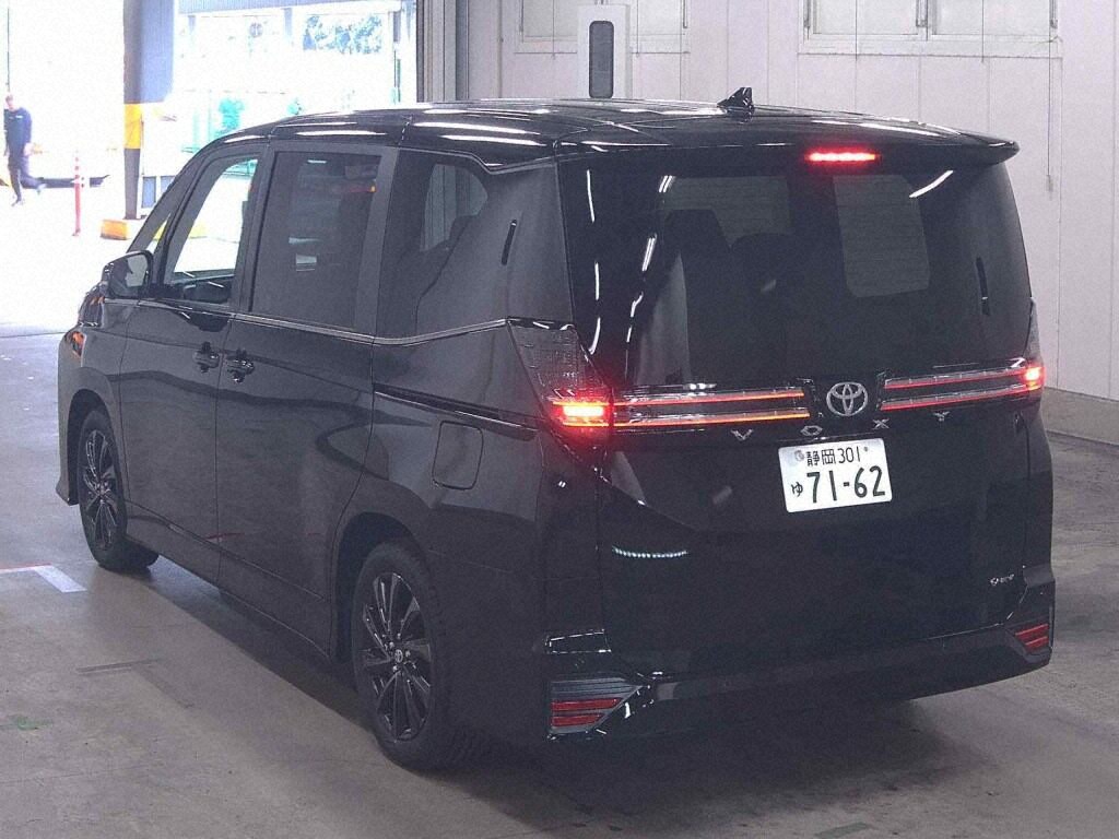 2026 TOYOTA VOXY HYBRID S-Z photo 2