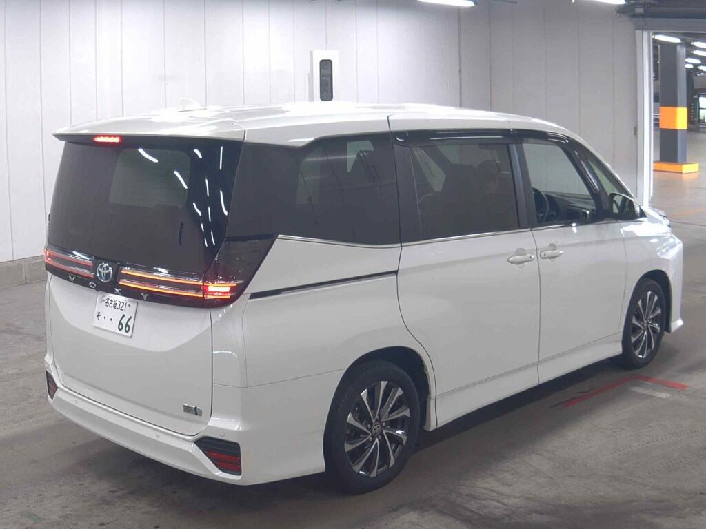 2024 TOYOTA VOXY HYBRID S-Z photo 5