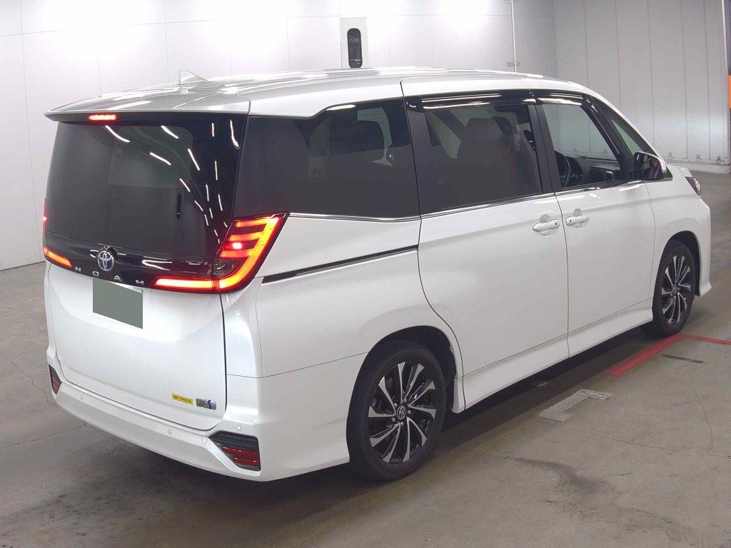 2023 TOYOTA NOAH HYBRID S-Z photo 5