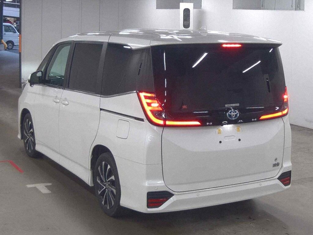 2024 TOYOTA NOAH HYBRID S-Z photo 2