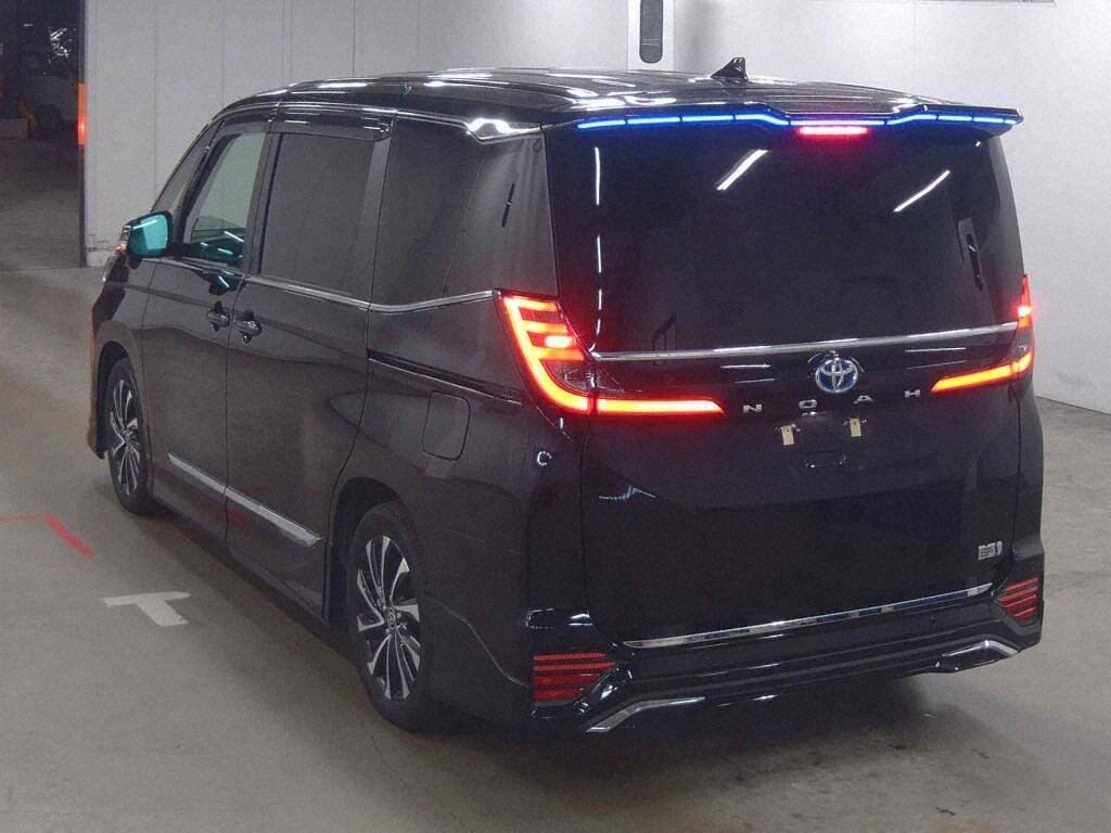 2023 TOYOTA NOAH HYBRID S-Z photo 2