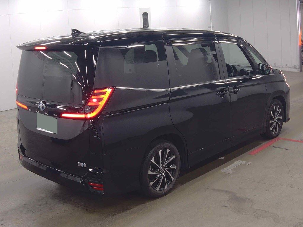2022 TOYOTA NOAH HYBRID S-Z photo 5