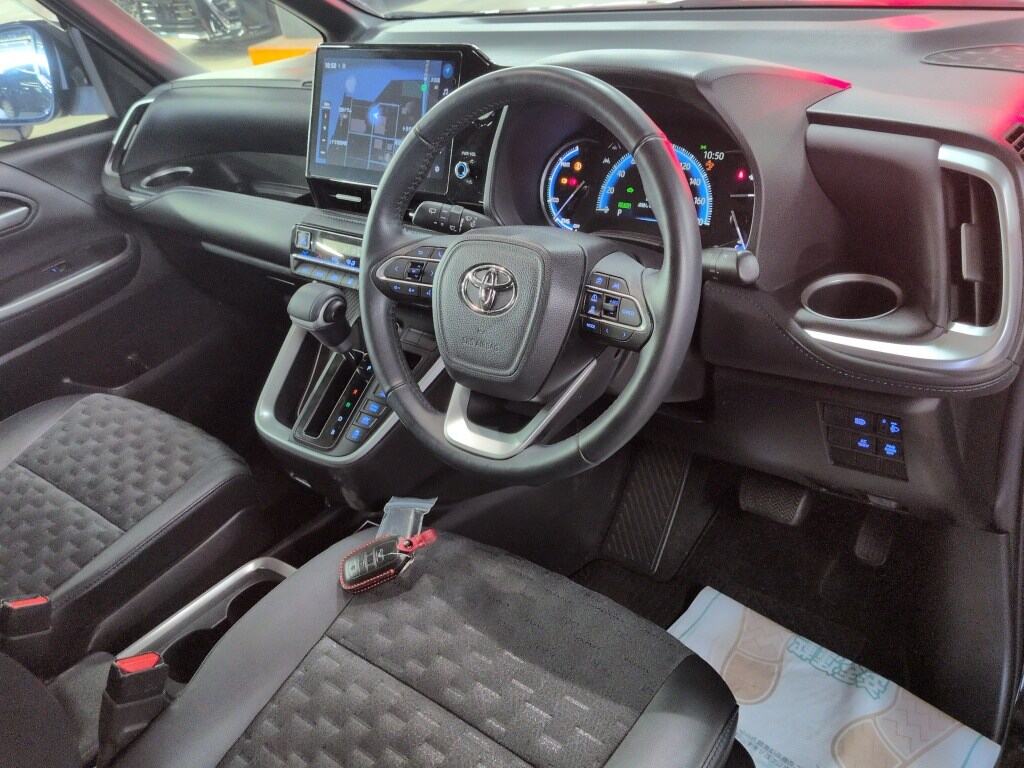 2022 TOYOTA VOXY HYBRID S-Z photo 3