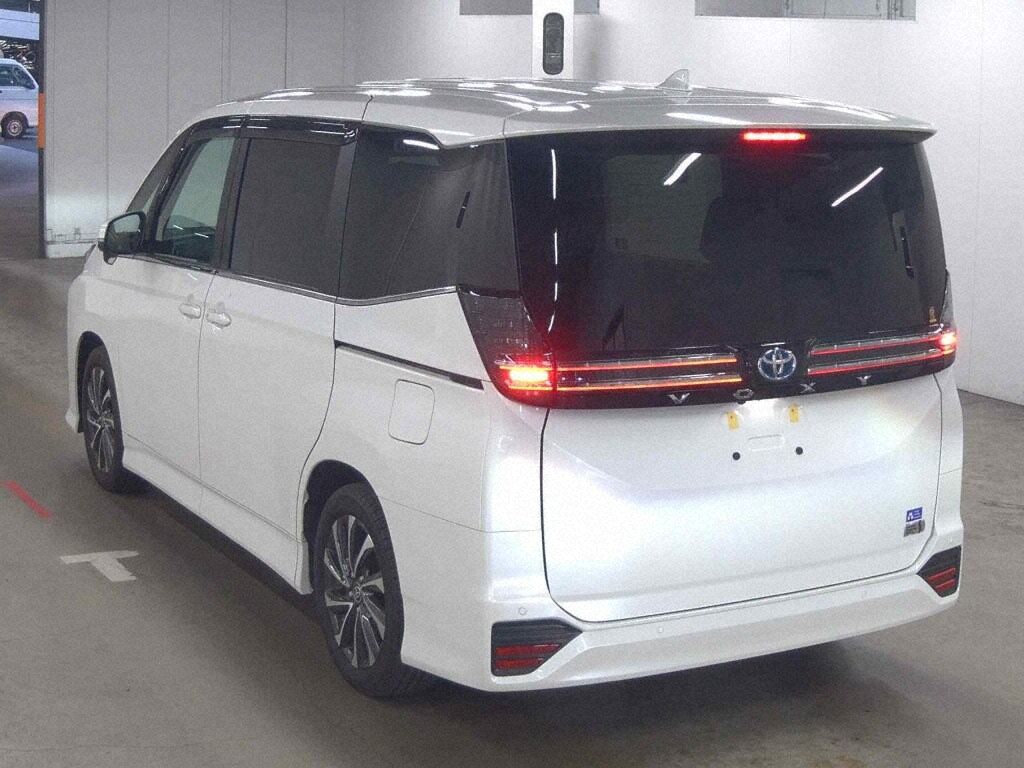 2023 TOYOTA VOXY HYBRID S-Z photo 2