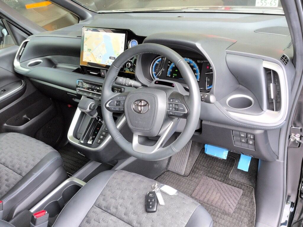 2022 TOYOTA VOXY HYBRID S-Z photo 3