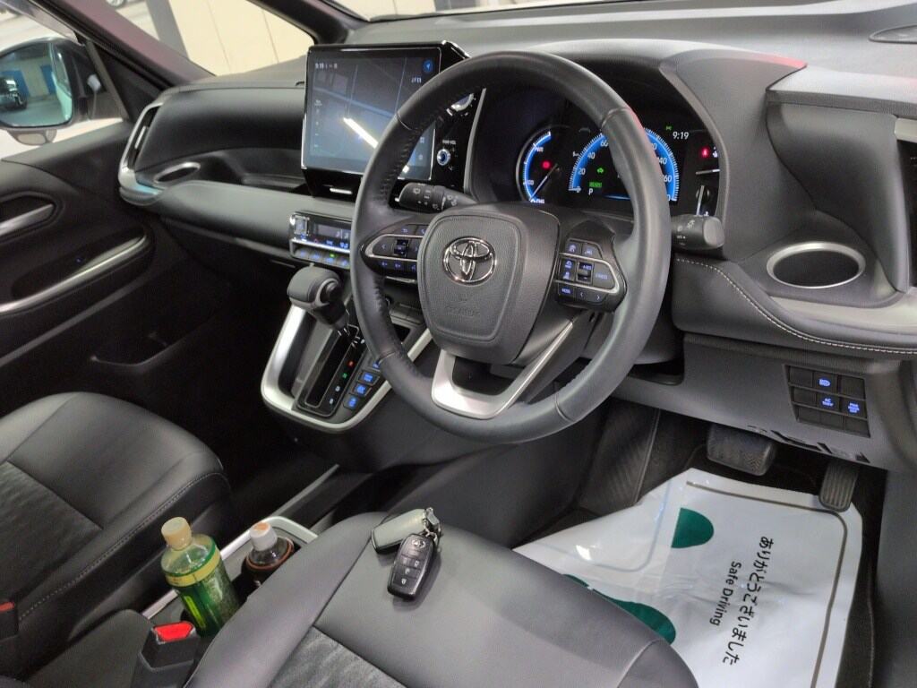 2022 TOYOTA NOAH HYBRID S-Z photo 3
