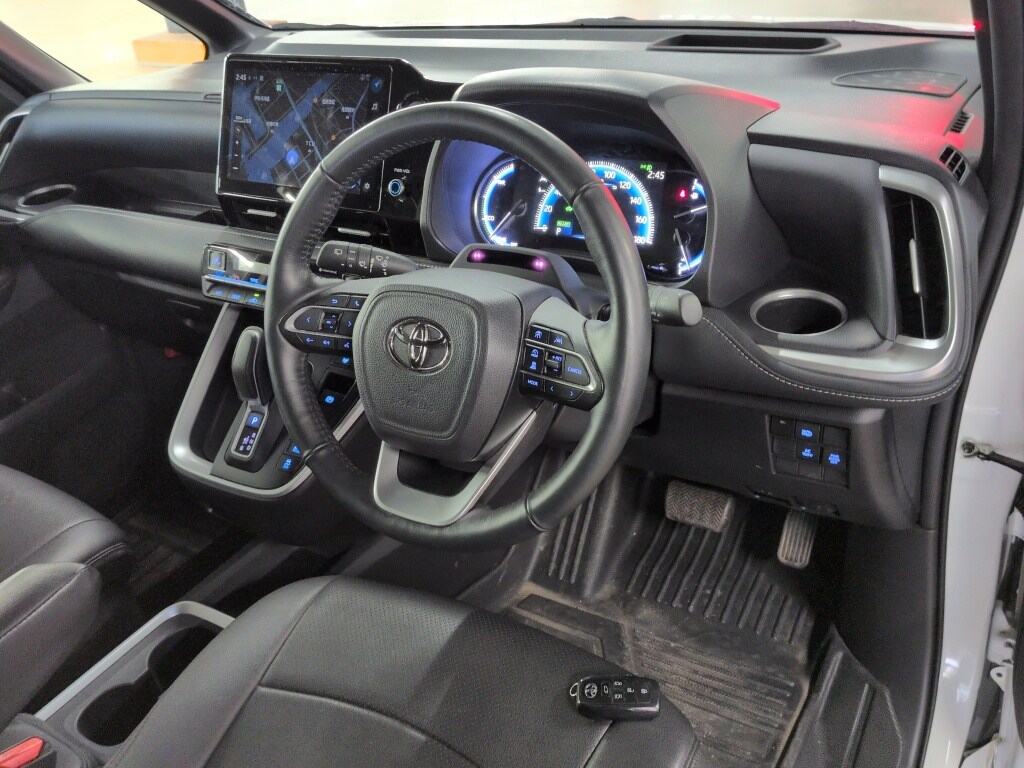 2024 TOYOTA NOAH HYBRID S-Z photo 3