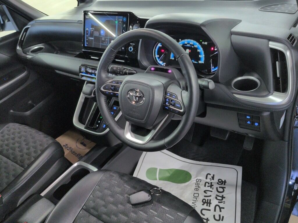 2024 TOYOTA VOXY HYBRID S-Z photo 3