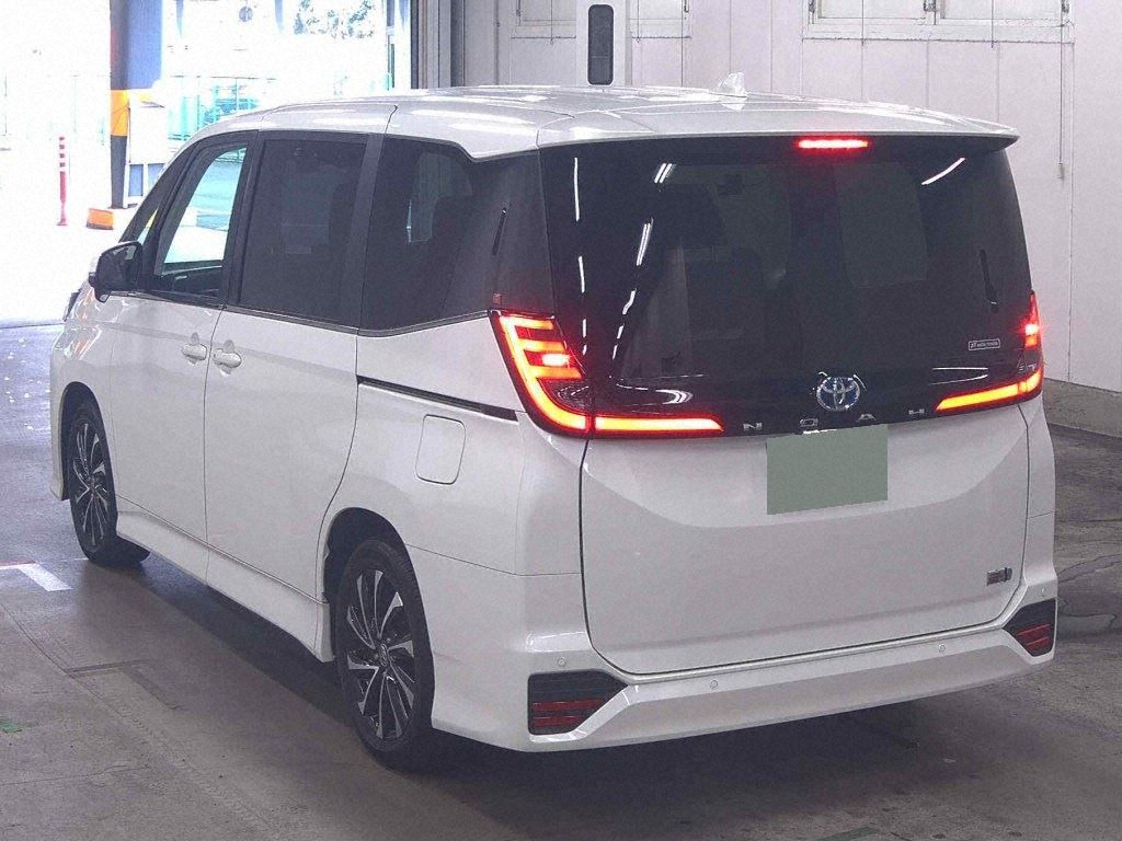 2023 TOYOTA NOAH HYBRID S-Z photo 2