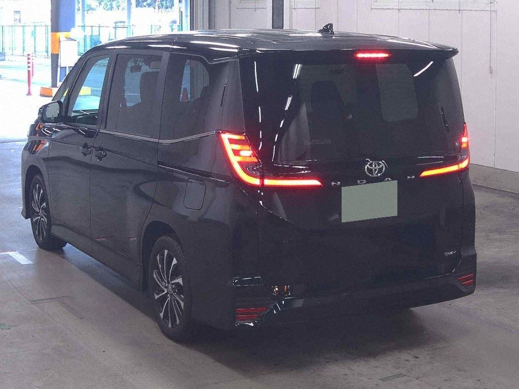 2026 TOYOTA NOAH HYBRID S-Z photo 2