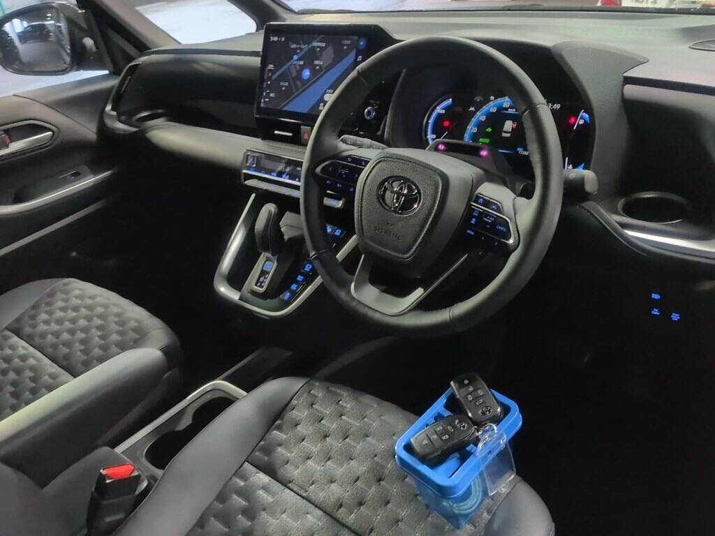 2024 TOYOTA VOXY HYBRID S-Z photo 3