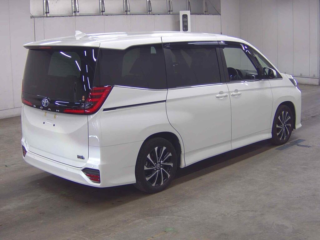 2023 TOYOTA NOAH HYBRID S-Z photo 5