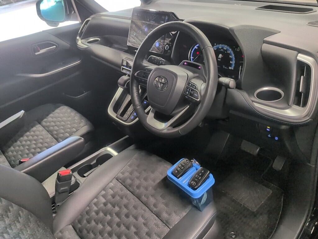 2022 TOYOTA VOXY HYBRID S-Z photo 3