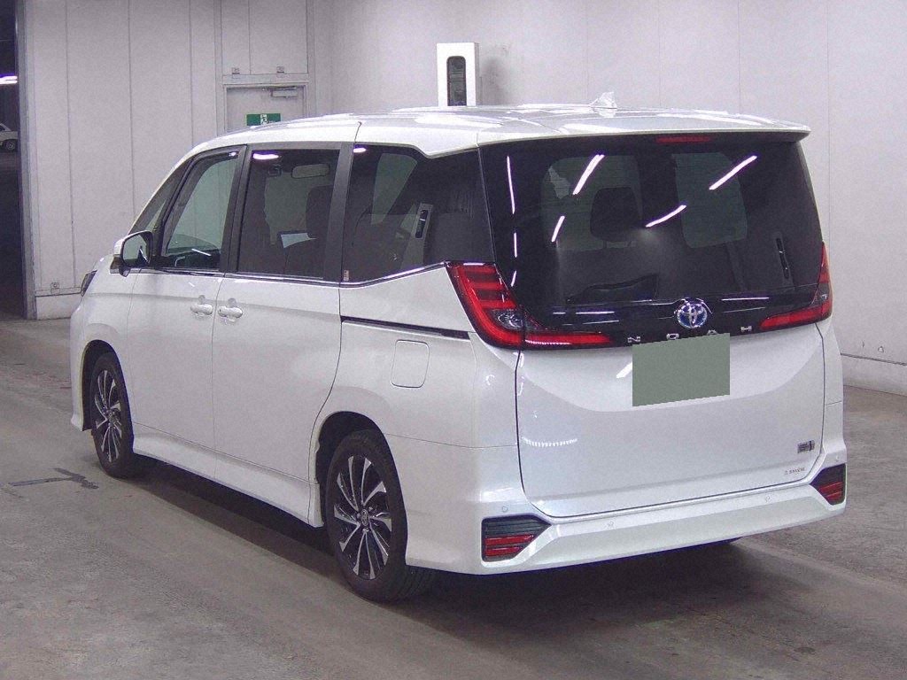 2024 TOYOTA NOAH HYBRID S-Z photo 2