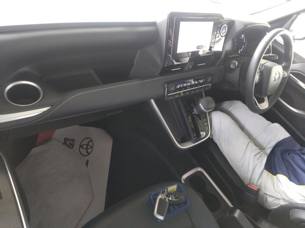 2023 TOYOTA NOAH ﾊｲﾌﾞﾘｯﾄﾞZ photo 3