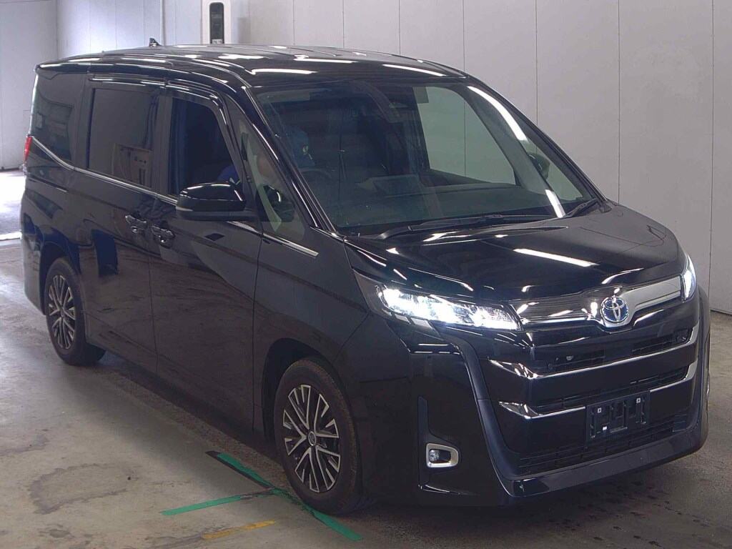 2023 TOYOTA NOAH ハイブリッドZ