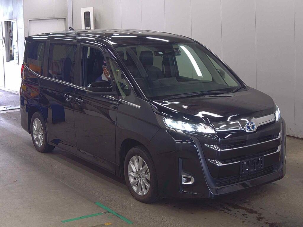 2023 TOYOTA NOAH ハイブリッドZ