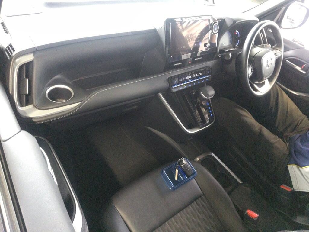 2023 TOYOTA NOAH HYBRID S-Z photo 3