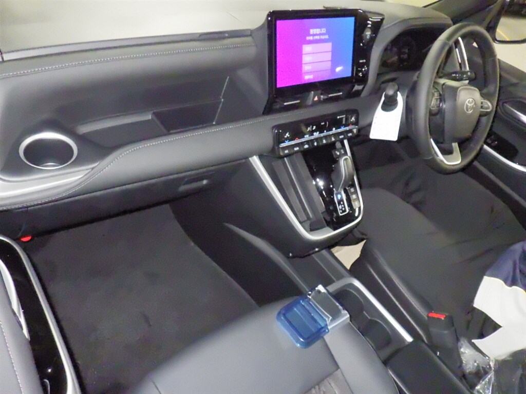 2026 TOYOTA NOAH HYBRID S-Z photo 3