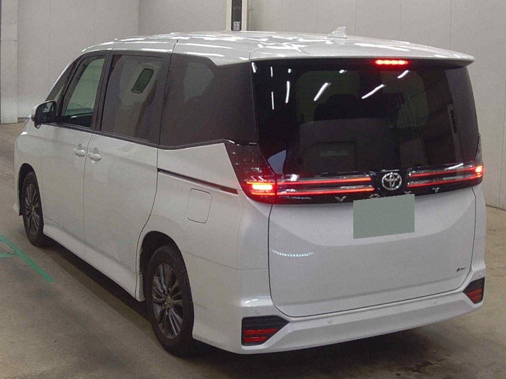 2026 TOYOTA VOXY HYBRID S-G photo 2
