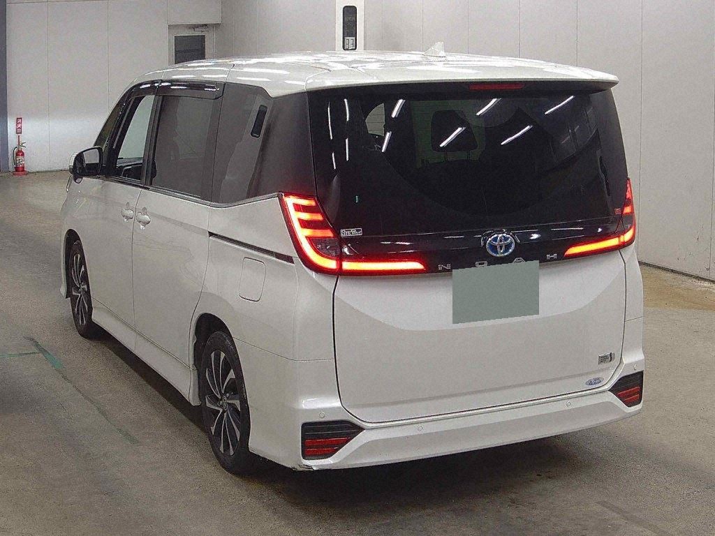 2024 TOYOTA NOAH HYBRID S-Z photo 2