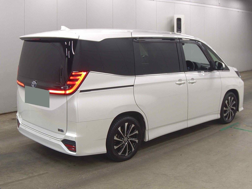 2023 TOYOTA NOAH HYBRID S-Z photo 5