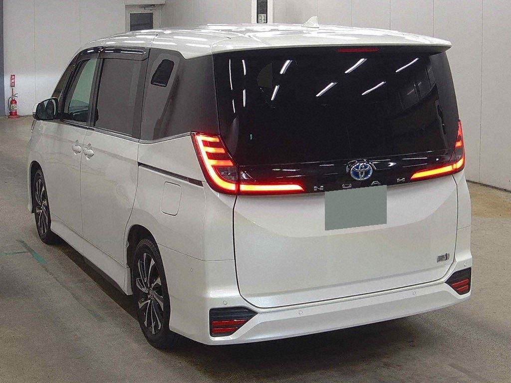 2023 TOYOTA NOAH HYBRID S-Z photo 2