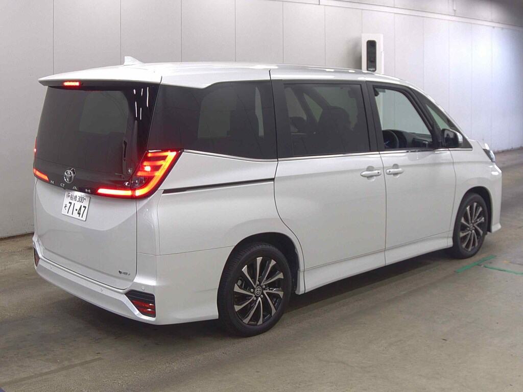 2025 TOYOTA NOAH HYBRID S-Z photo 5