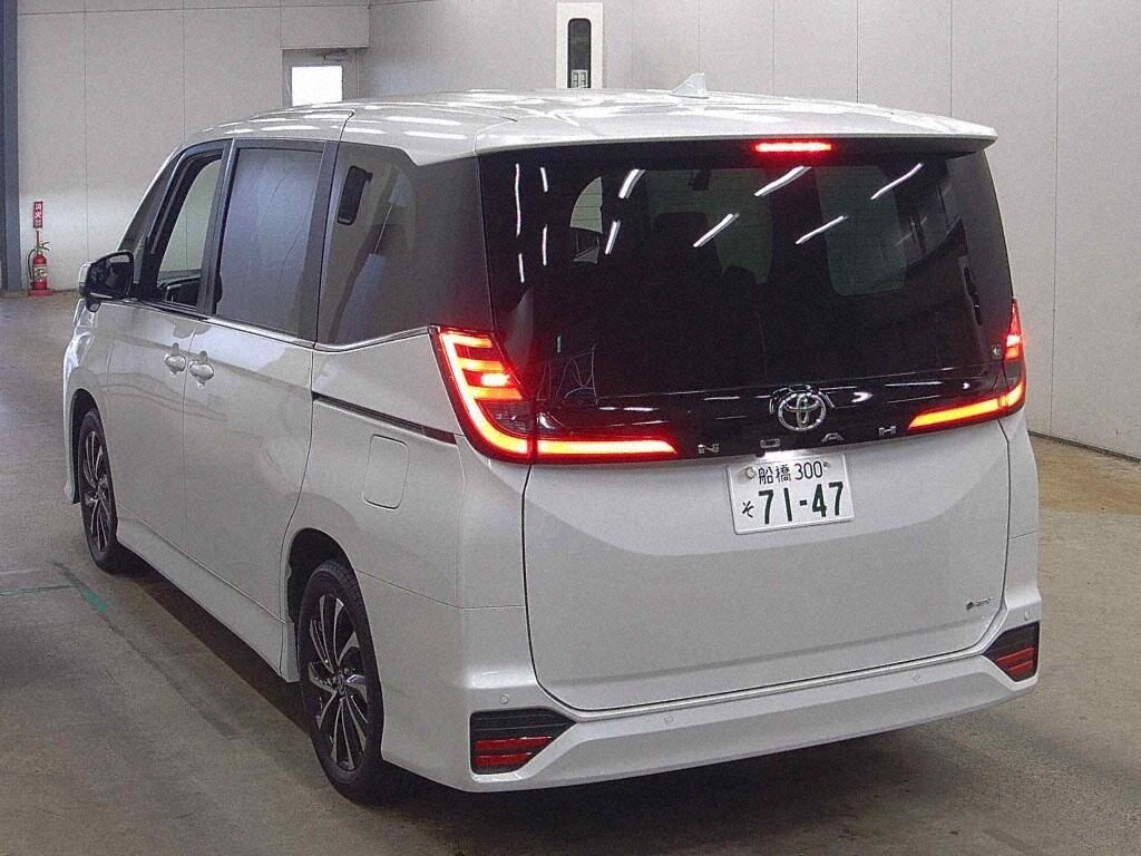 2025 TOYOTA NOAH HYBRID S-Z photo 2